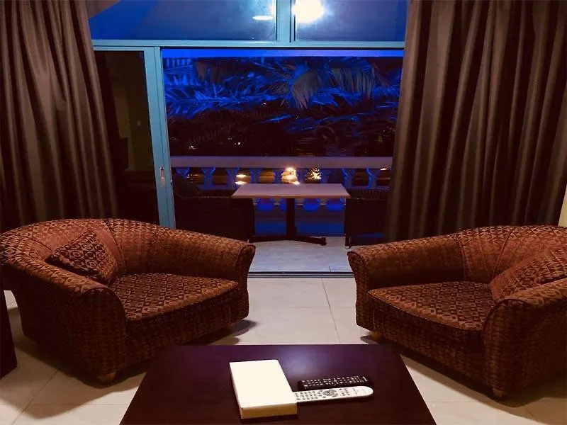 الشارقة Al Amwaj Hotel